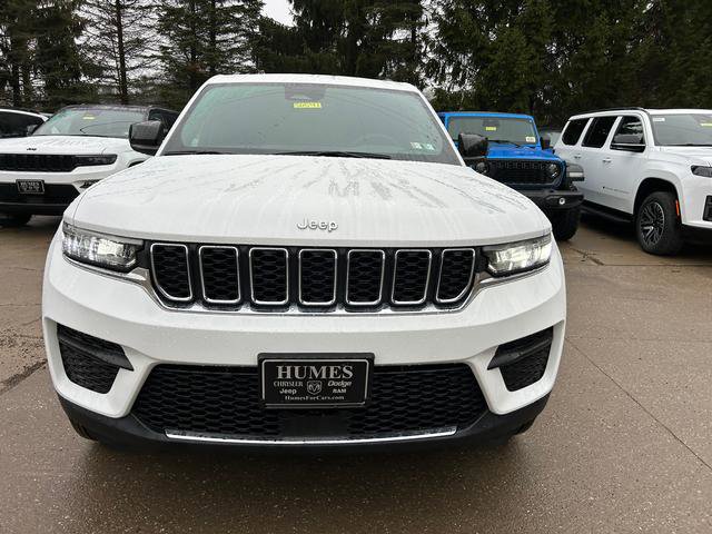 New 2025 Jeep Grand Cherokee Laredo X w/ Luxury Tech Group I image 3