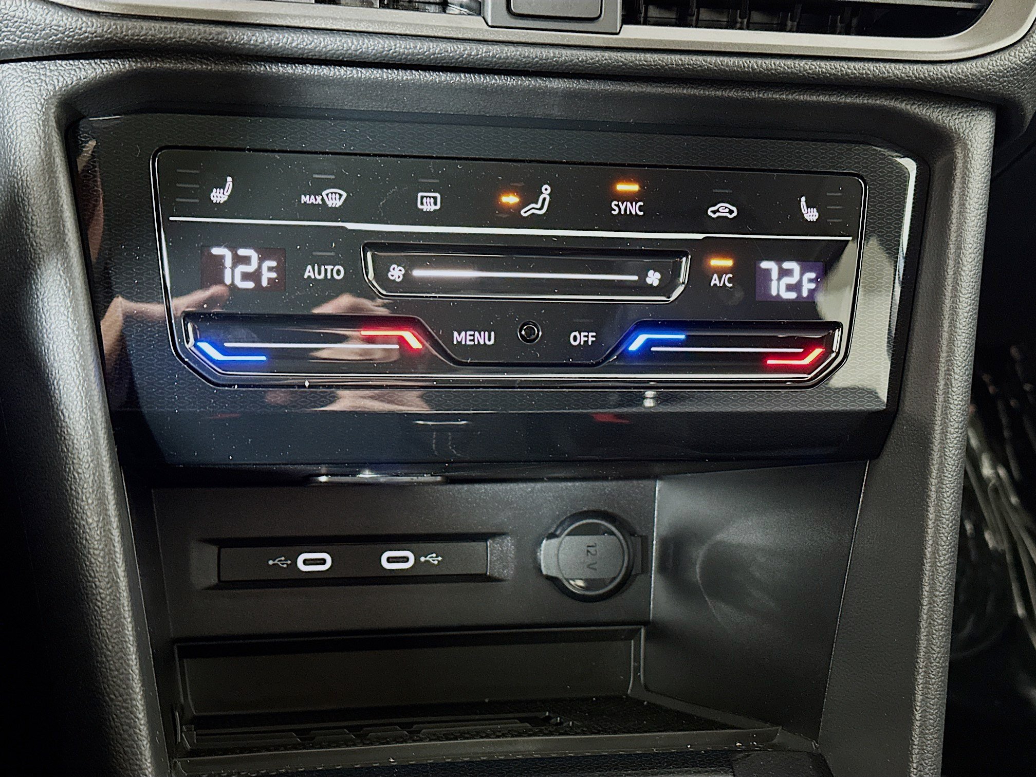 New 2026 Volkswagen Taos SE AWD/4WD image 15