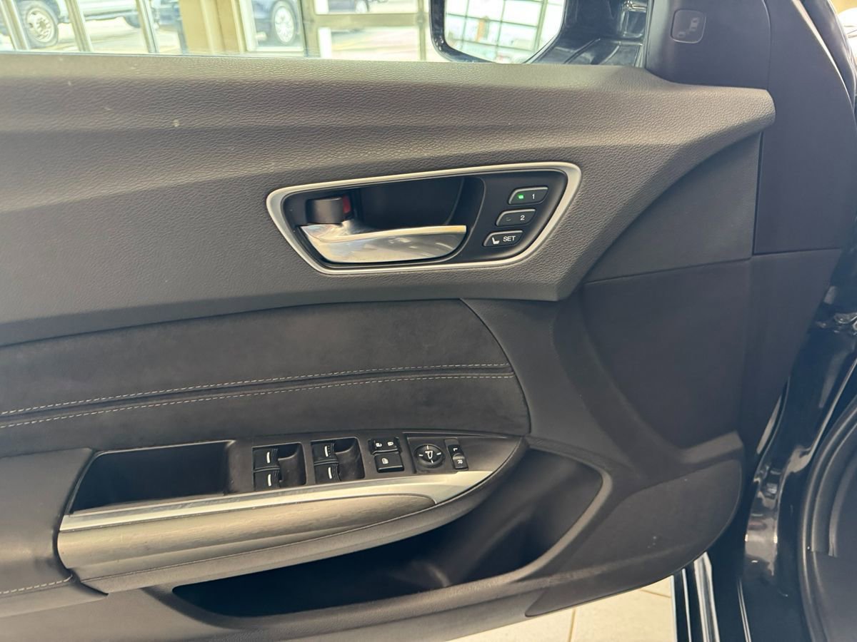 Used 2019 Acura TLX V6 w/ Technology & A-SPEC Pkg FWD image 14