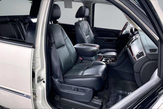Used 2013 Cadillac Escalade EXT Premium AWD/4WD image 28