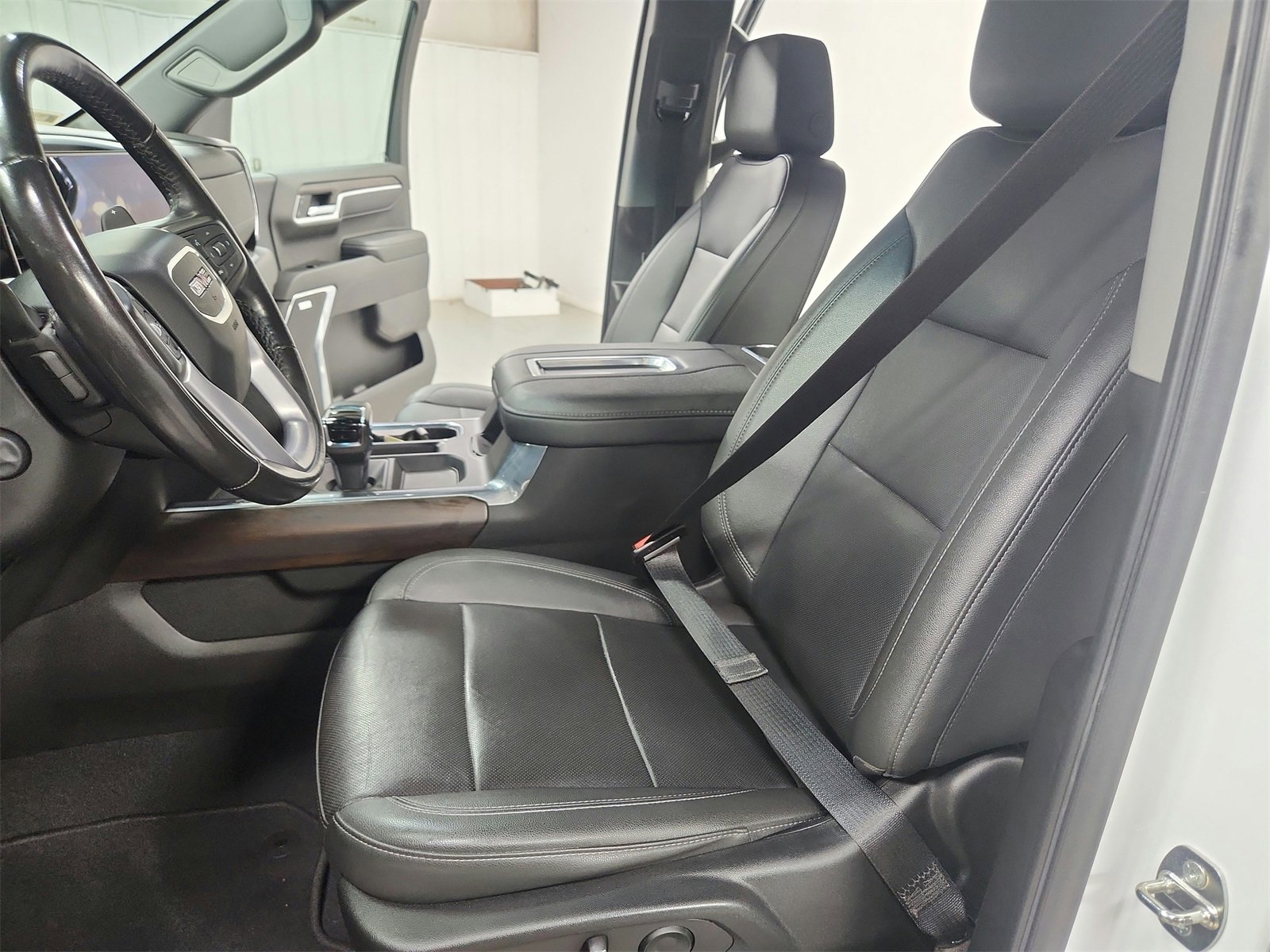 Used 2021 Chevrolet Silverado 1500 LT image 48