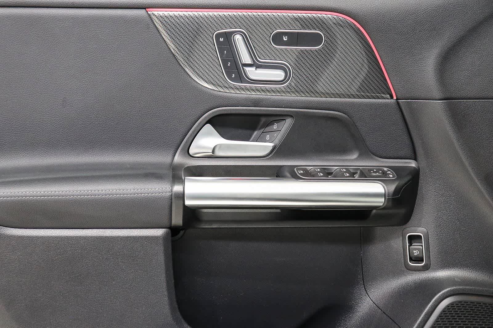 Certified 2022 Mercedes-Benz GLA 35 AMG 4MATIC image 22