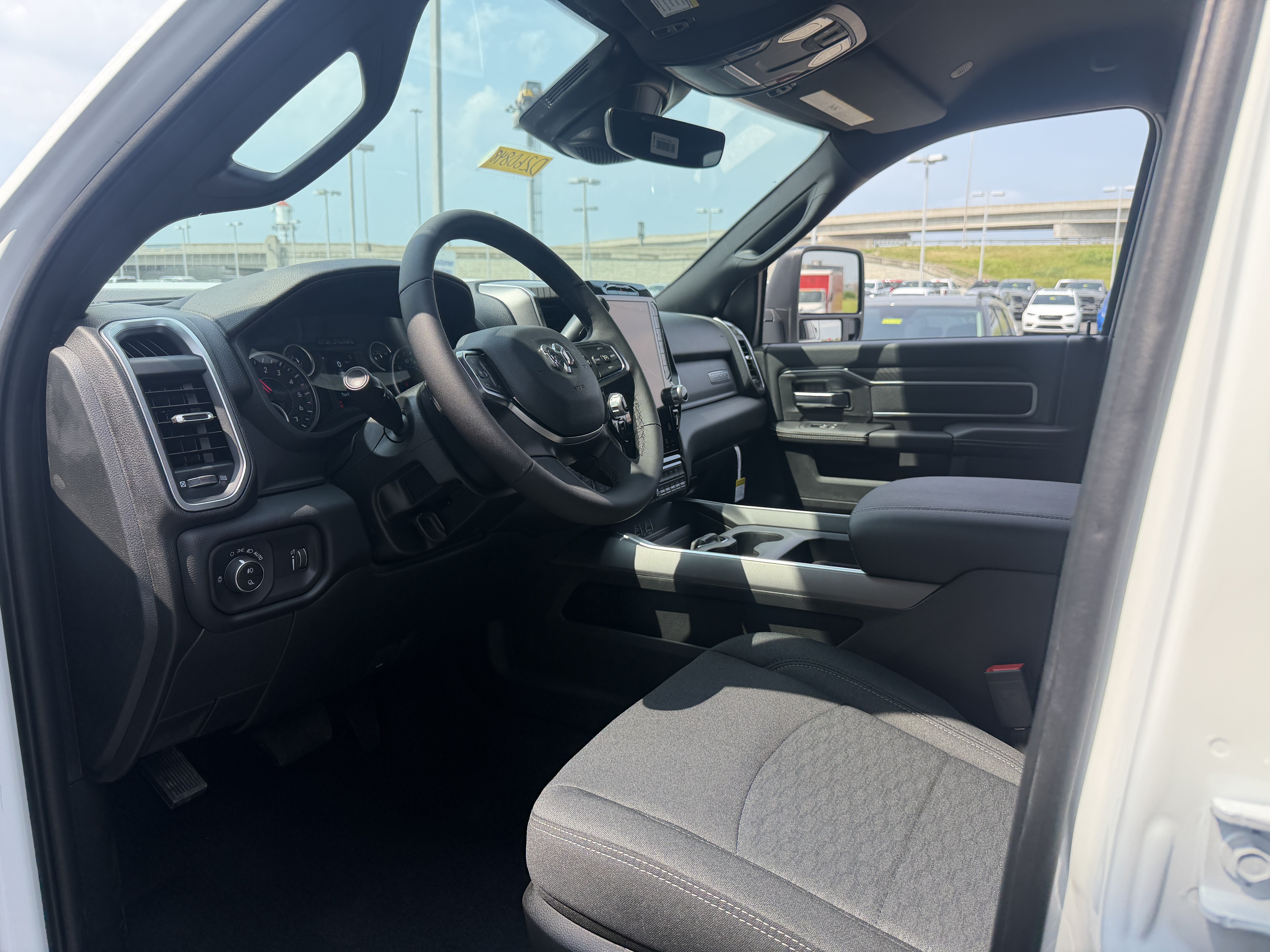New 2026 RAM 2500 Big Horn AWD/4WD image 30