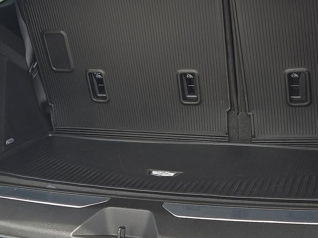 Used 2024 Cadillac Escalade Sport Platinum w/ LPO, ONYX Package image 9