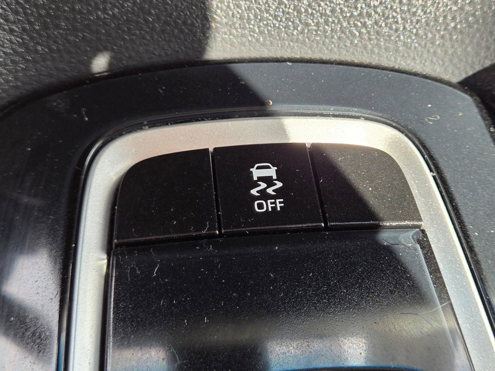 Used 2024 Toyota Corolla LE FWD image 21