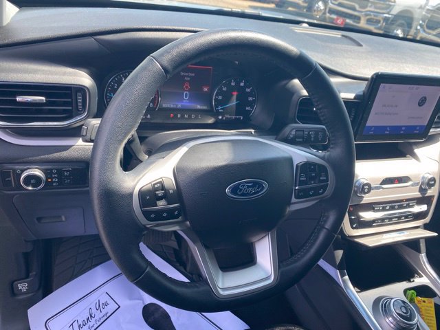 Used 2023 Ford Explorer XLT w/ Equipment Group 202A AWD/4WD image 15