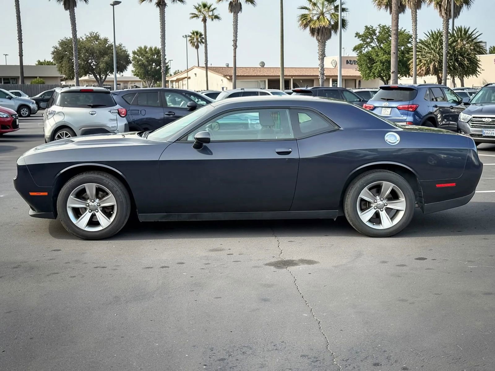 Used 2017 Dodge Challenger SXT RWD image 5