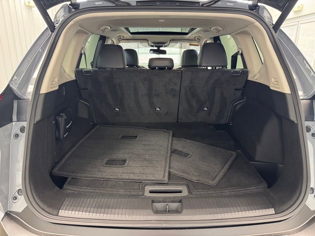 Used 2023 Nissan Rogue SL AWD/4WD image 24