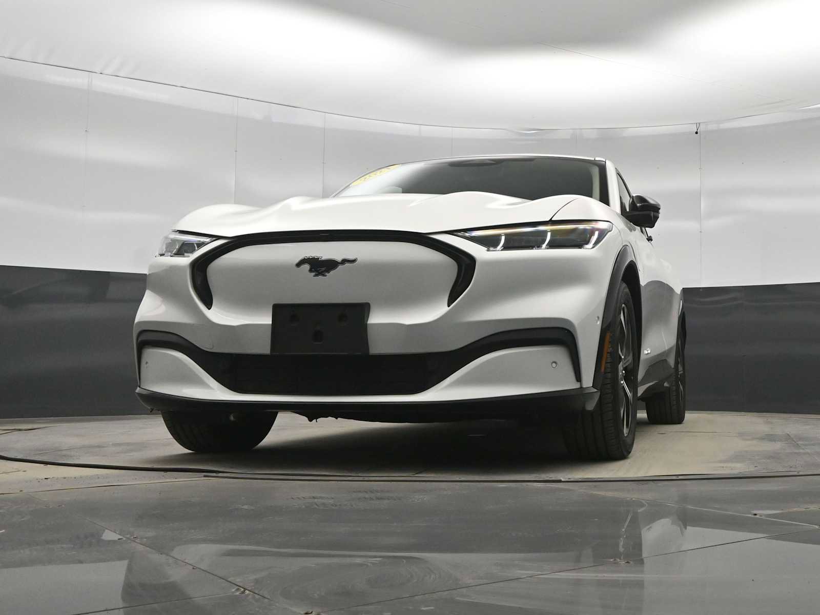 Used 2021 Ford Mustang Mach-E Premium image 28