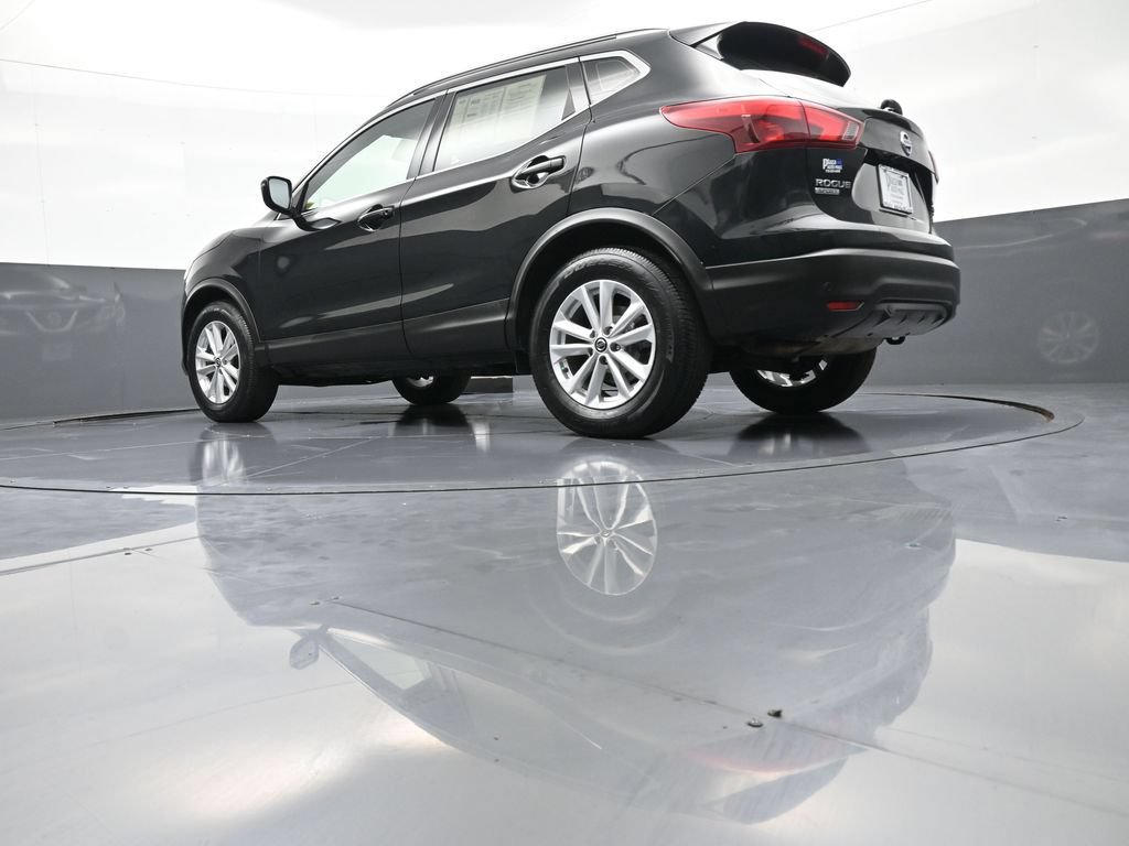 Used 2019 Nissan Rogue Sport SV w/ All-Weather Package AWD/4WD image 30