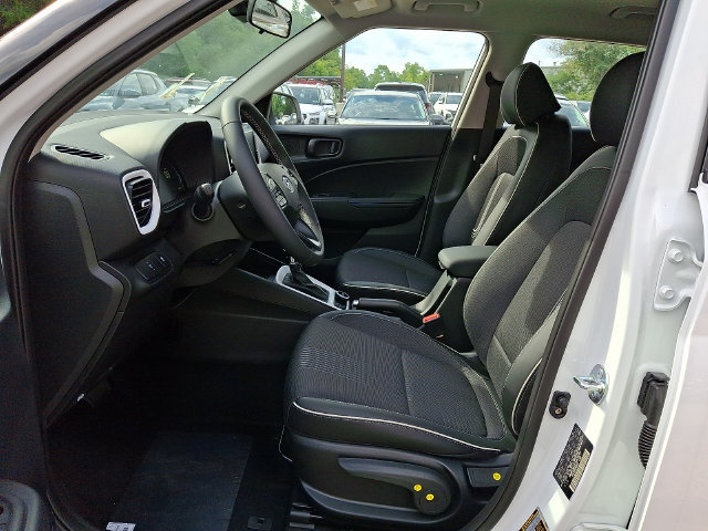 New 2026 Hyundai Venue SEL FWD image 12