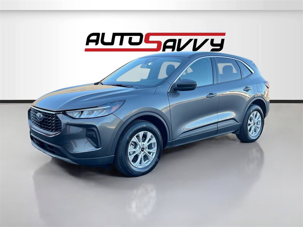 Used 2023 Ford Escape Active image 3