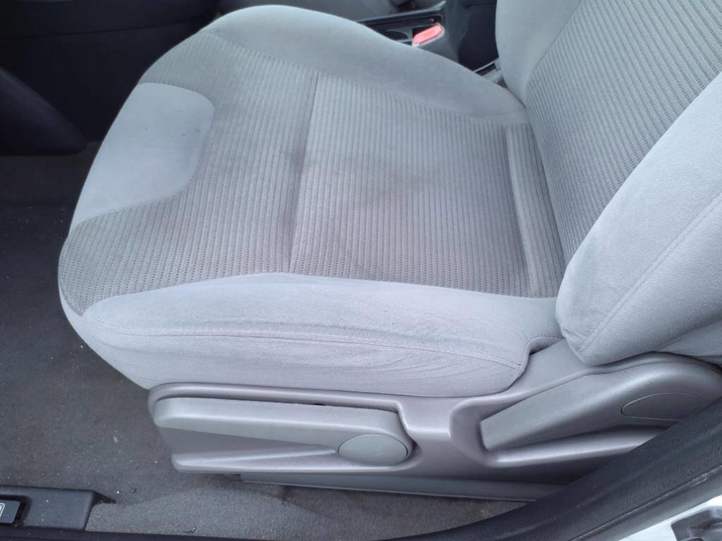 Used 2012 Nissan Sentra 2.0 SR w/ Special Edition Pkg image 12