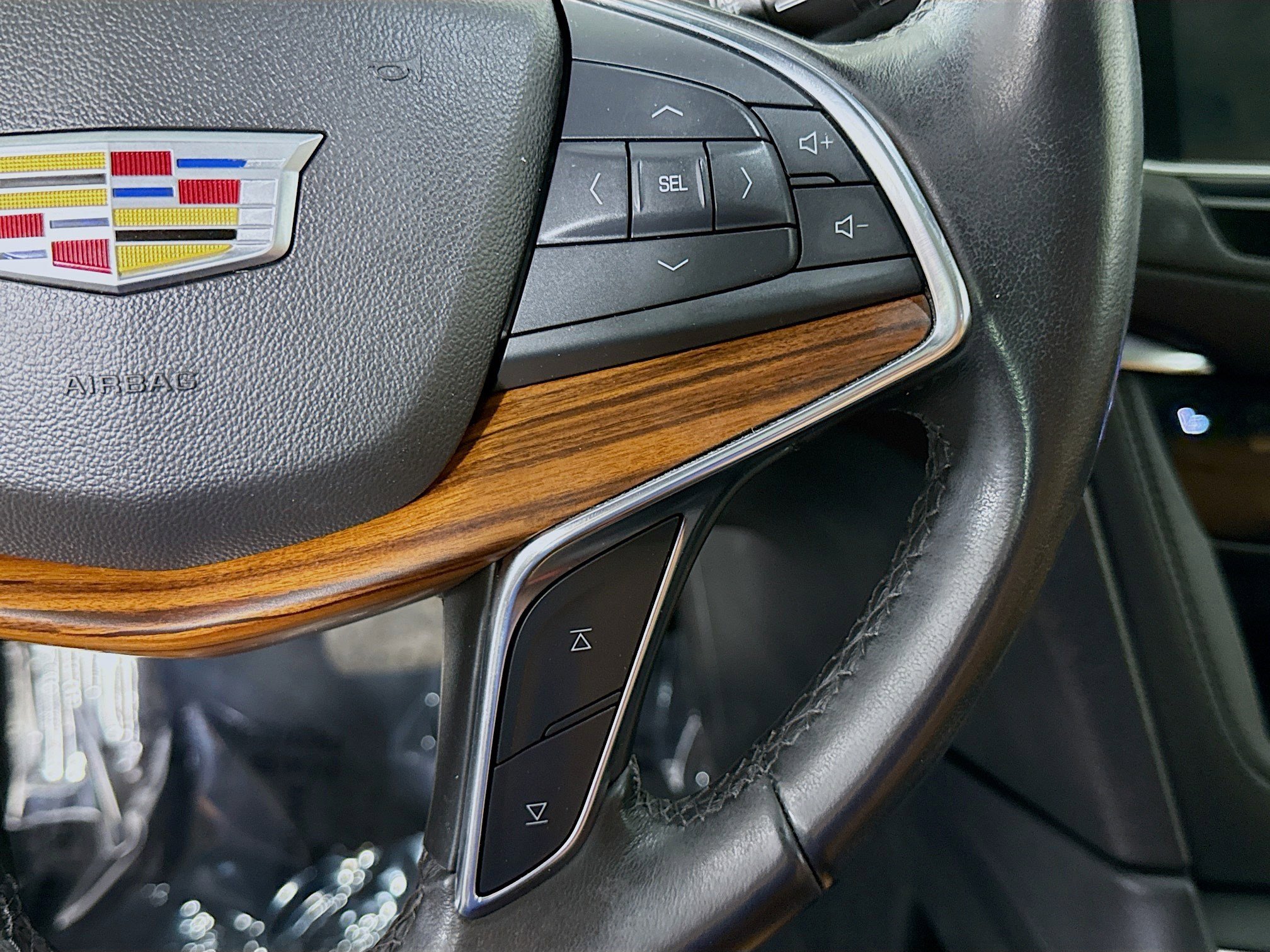 Used 2022 Cadillac XT5 Premium Luxury w/ Technology Package image 15