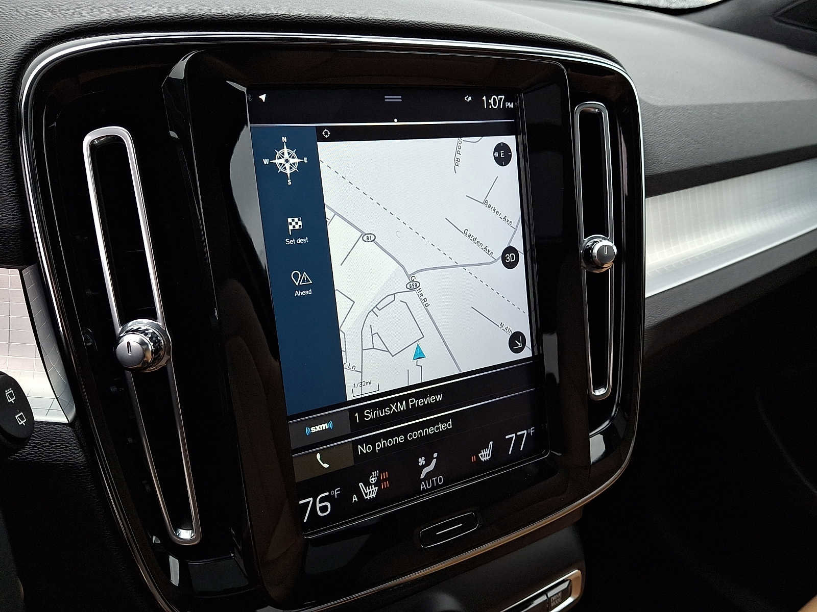 Used 2020 Volvo XC40 T5 Momentum image 17