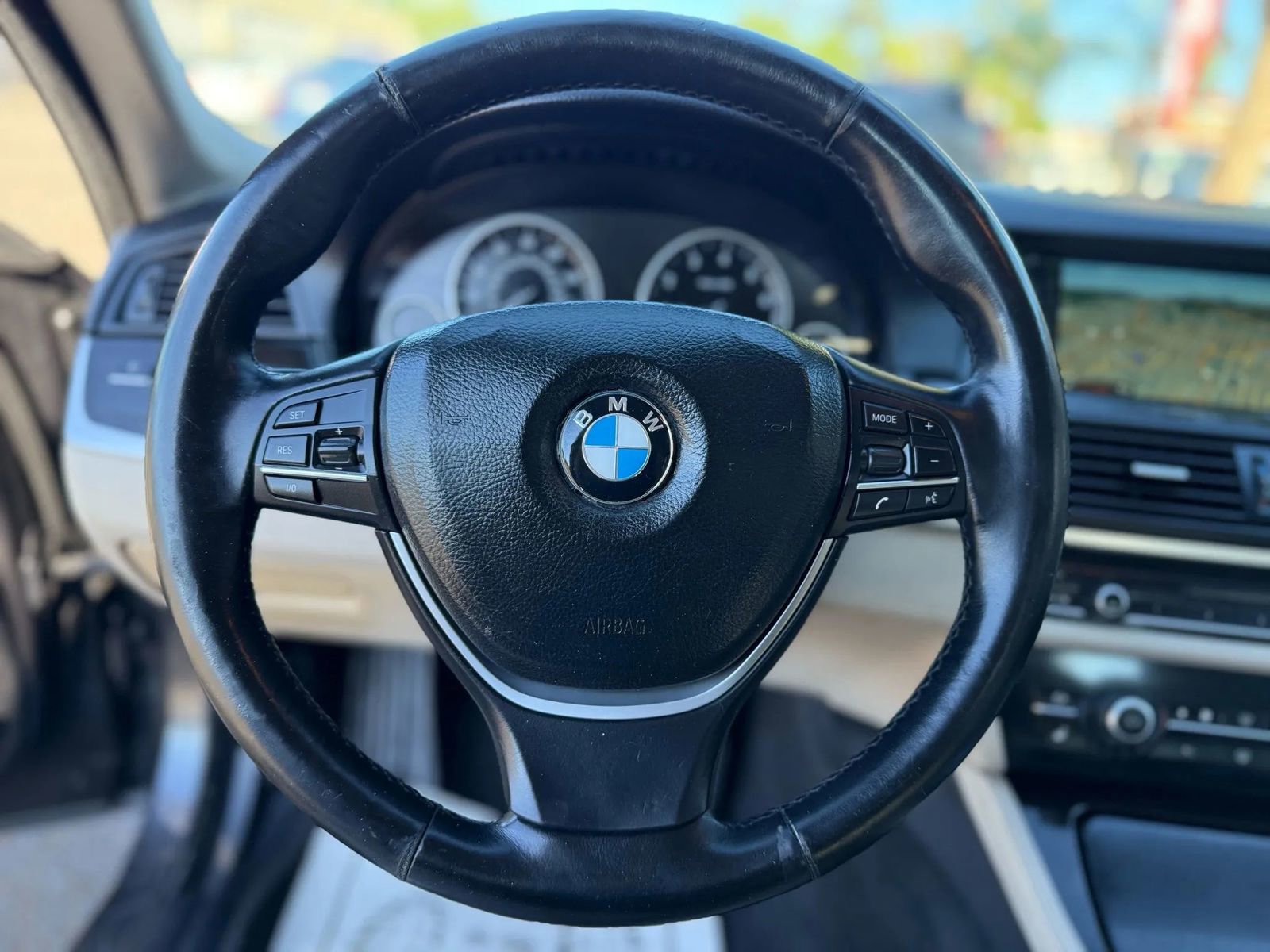 Used 2011 BMW 535i xDrive Sedan image 24