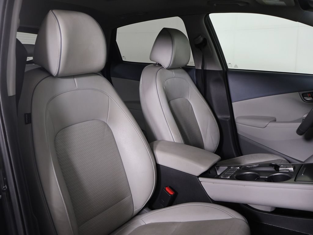 Certified 2021 Hyundai Kona Limited FWD image 26