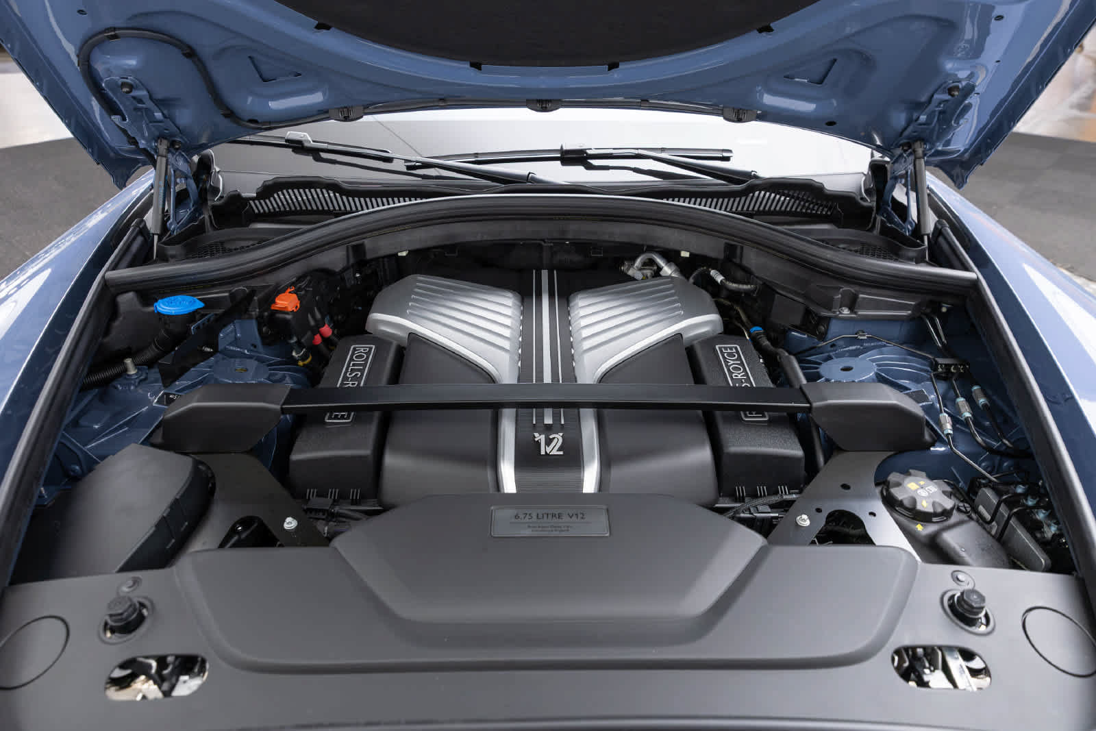 New 2027 Rolls-Royce Cullinan AWD/4WD image 15