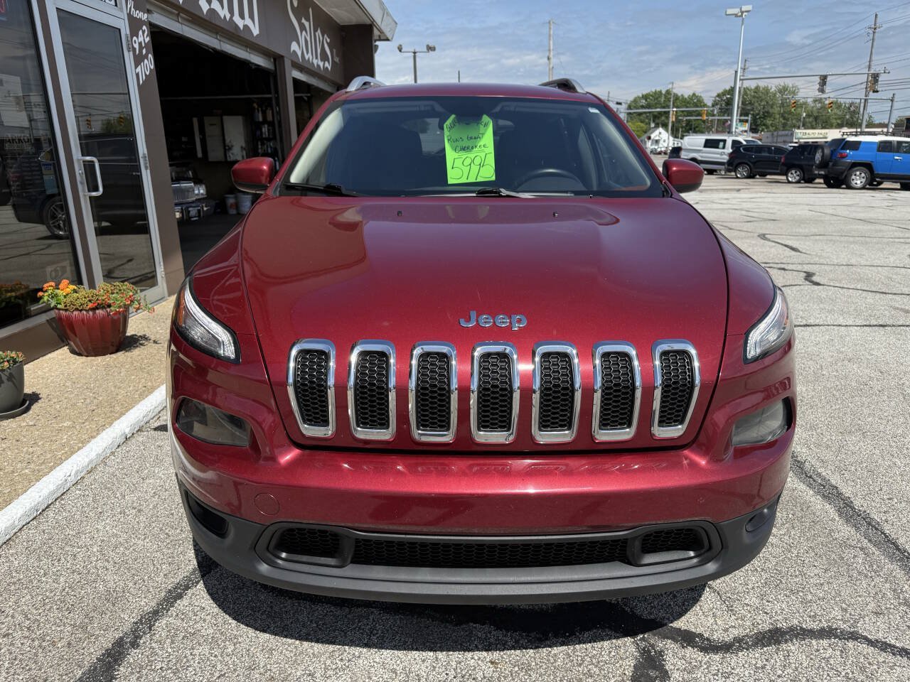 Used 2014 Jeep Cherokee Latitude w/ Cold Weather Group AWD/4WD image 3