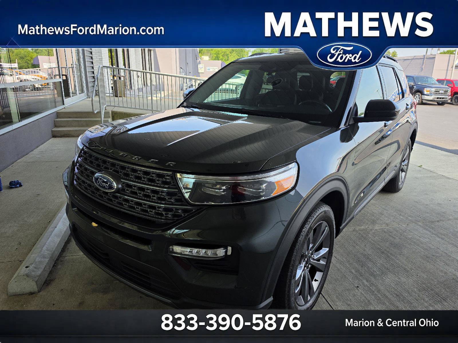Used 2024 Ford Explorer XLT w/ Equipment Group 202A AWD/4WD image 1