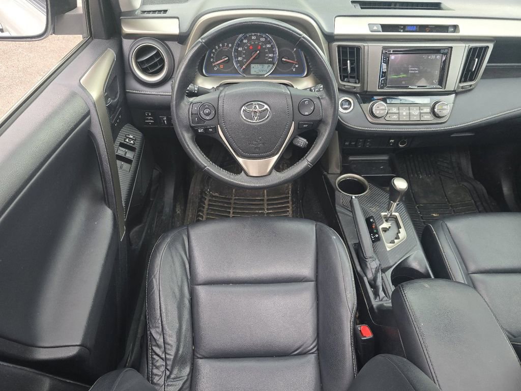 Used 2014 Toyota RAV4 Limited w/ Technology Package AWD/4WD image 24