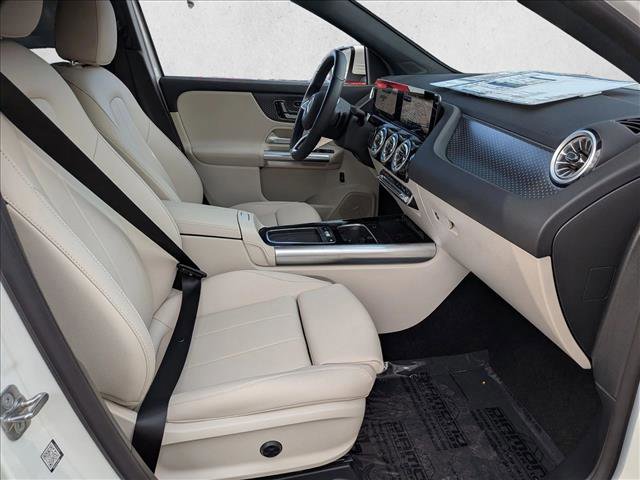 Certified 2025 Mercedes-Benz GLA 250 4MATIC image 24