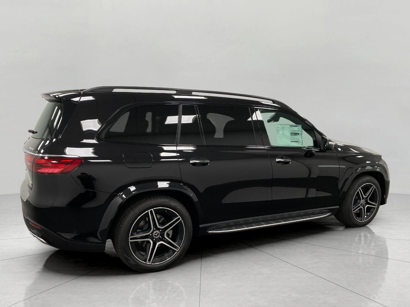 New 2026 Mercedes-Benz GLS 450 4MATIC image 2