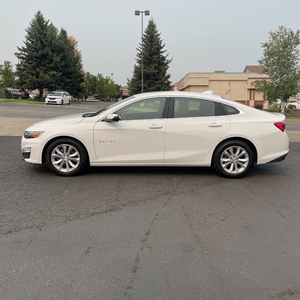 Used 2023 Chevrolet Malibu LT image 2