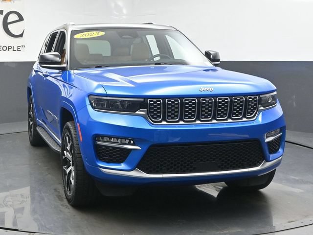 Used 2023 Jeep Grand Cherokee Summit AWD/4WD image 71
