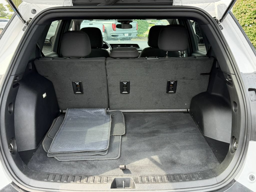 Certified 2025 GMC Terrain Elevation w/ Black Edition AWD/4WD image 10