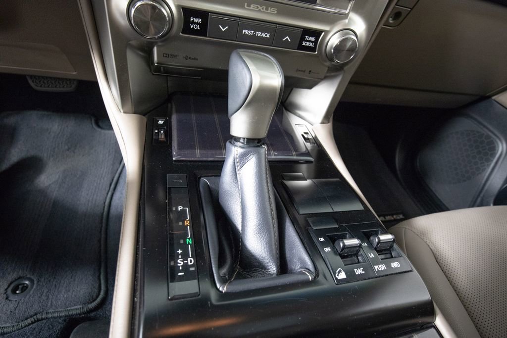 Used 2021 Lexus GX 460 Premium w/ Premium Package AWD/4WD image 25