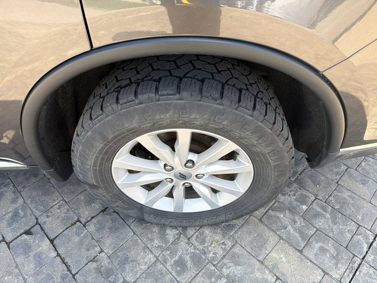 Used 2020 Dodge Durango SXT image 11