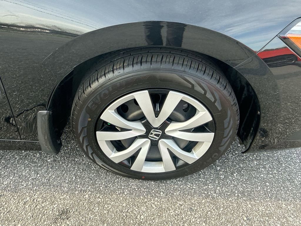 Used 2023 Honda Civic LX image 30
