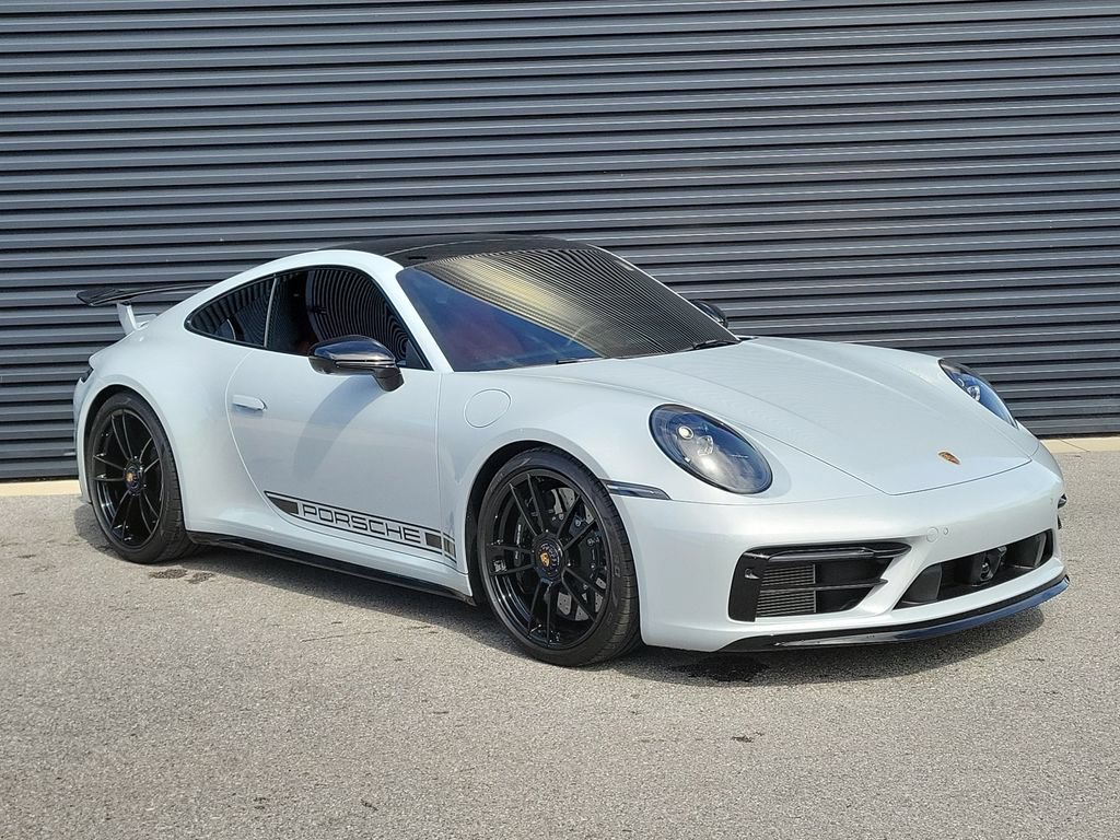 Certified 2024 Porsche 911 Carrera GTS RWD image 9