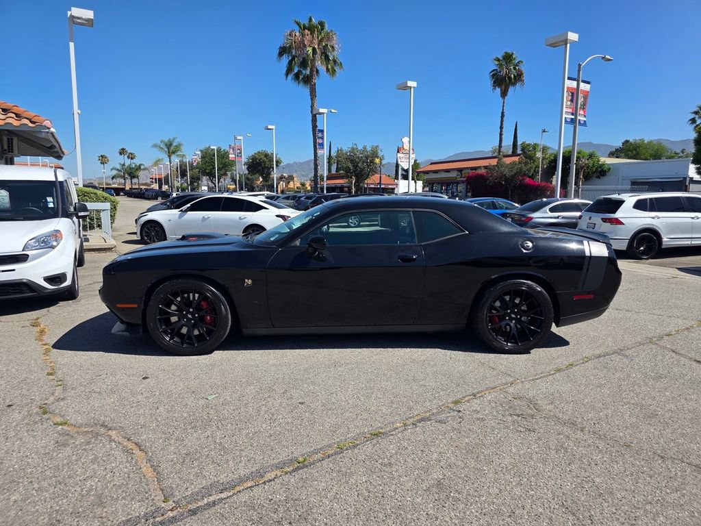 Used 2018 Dodge Challenger R/T Scat Pack RWD image 9