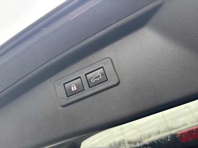 Used 2022 Subaru Outback Limited image 18
