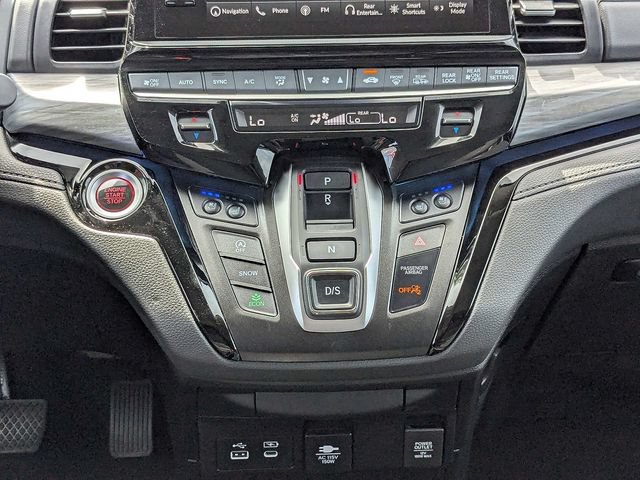 Used 2025 Honda Odyssey Elite image 20