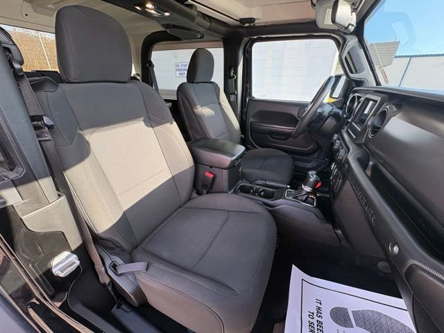 Used 2023 Jeep Wrangler Sport S image 28