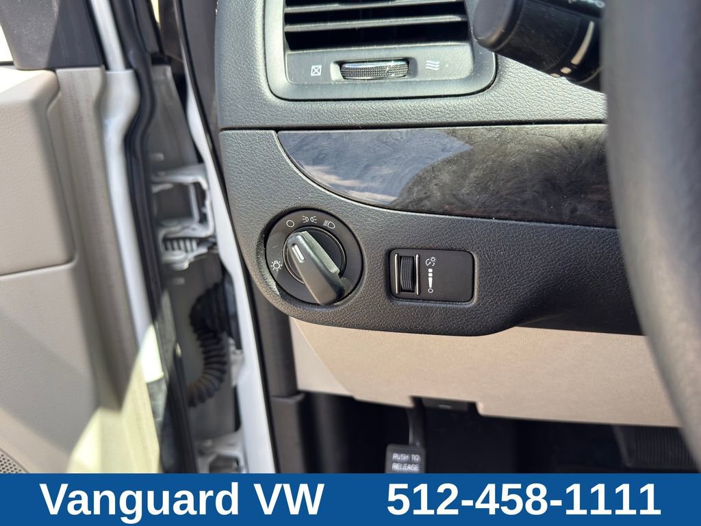 Used 2019 Dodge Grand Caravan SE FWD image 16