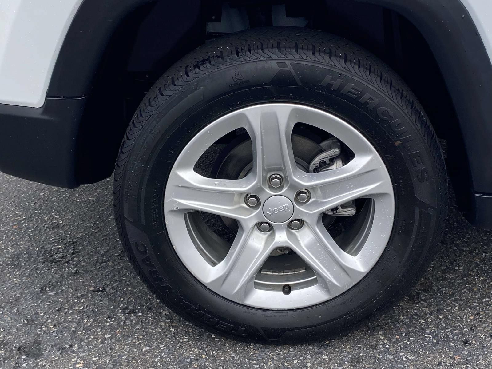 Used 2023 Jeep Compass Sport AWD/4WD image 8