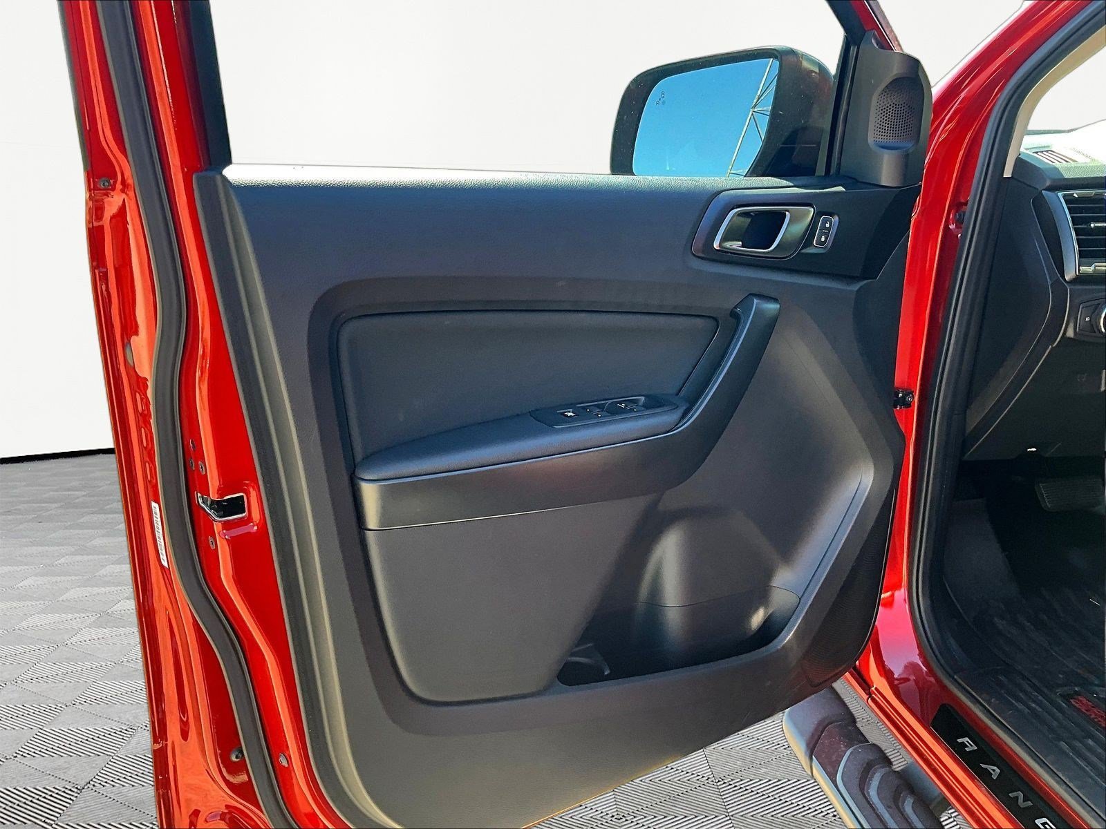 Used 2023 Ford Ranger XLT AWD/4WD image 23