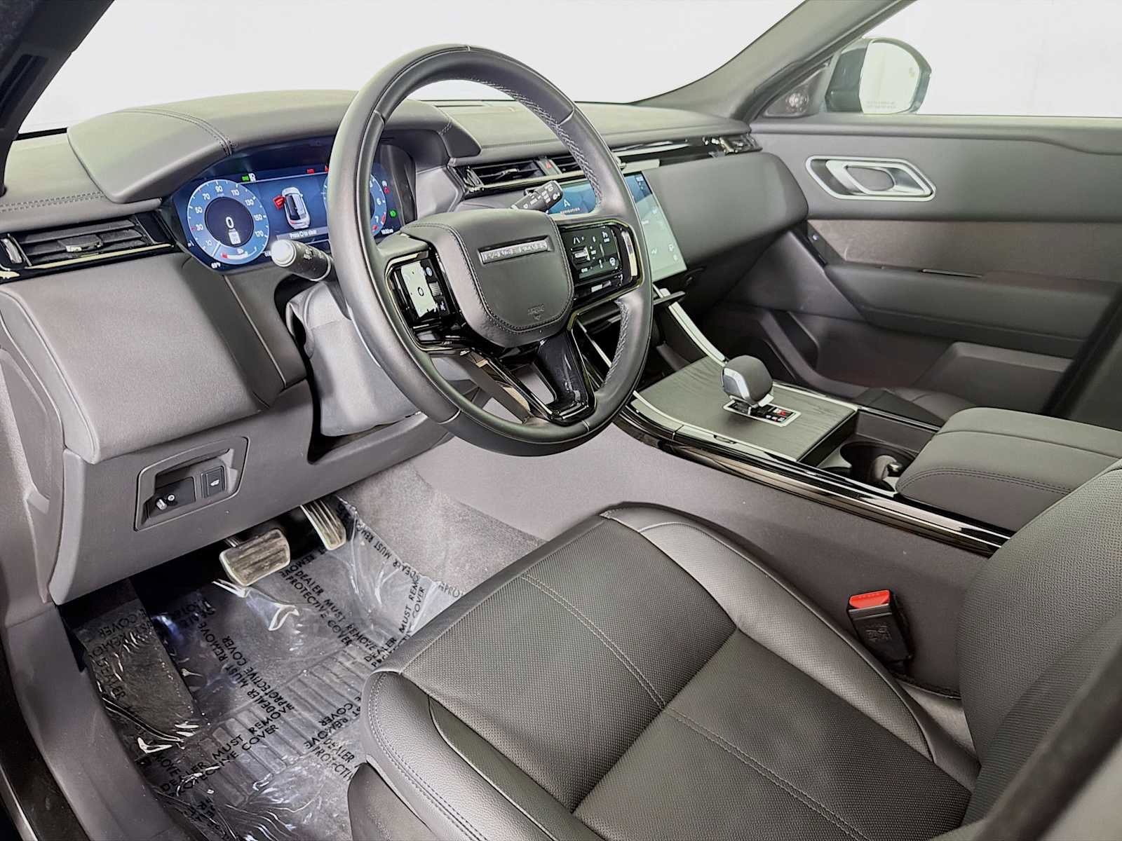 Used 2026 Land Rover Range Rover Velar Dynamic SE AWD/4WD image 9