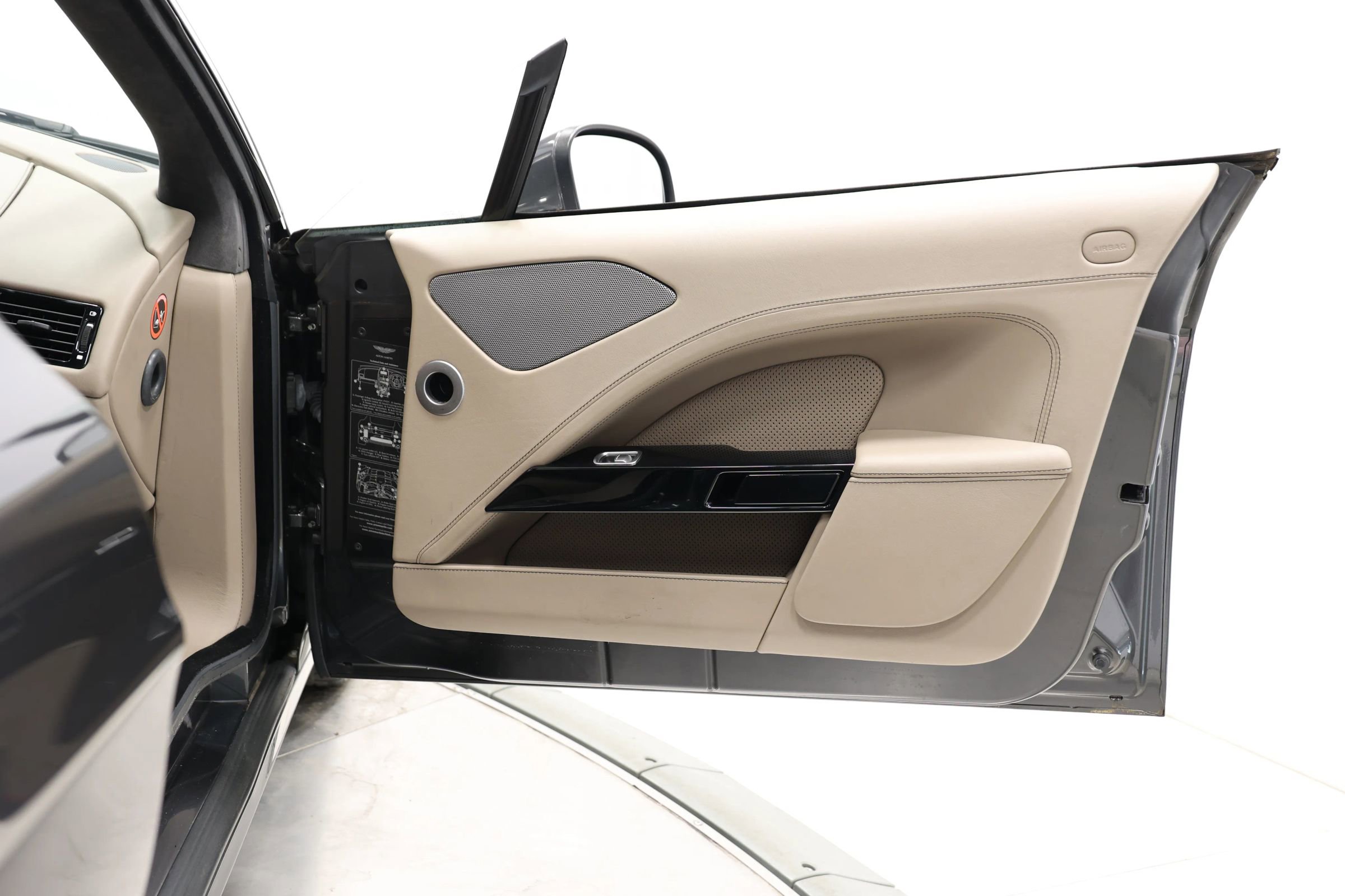 Used 2017 Aston Martin Rapide S image 60