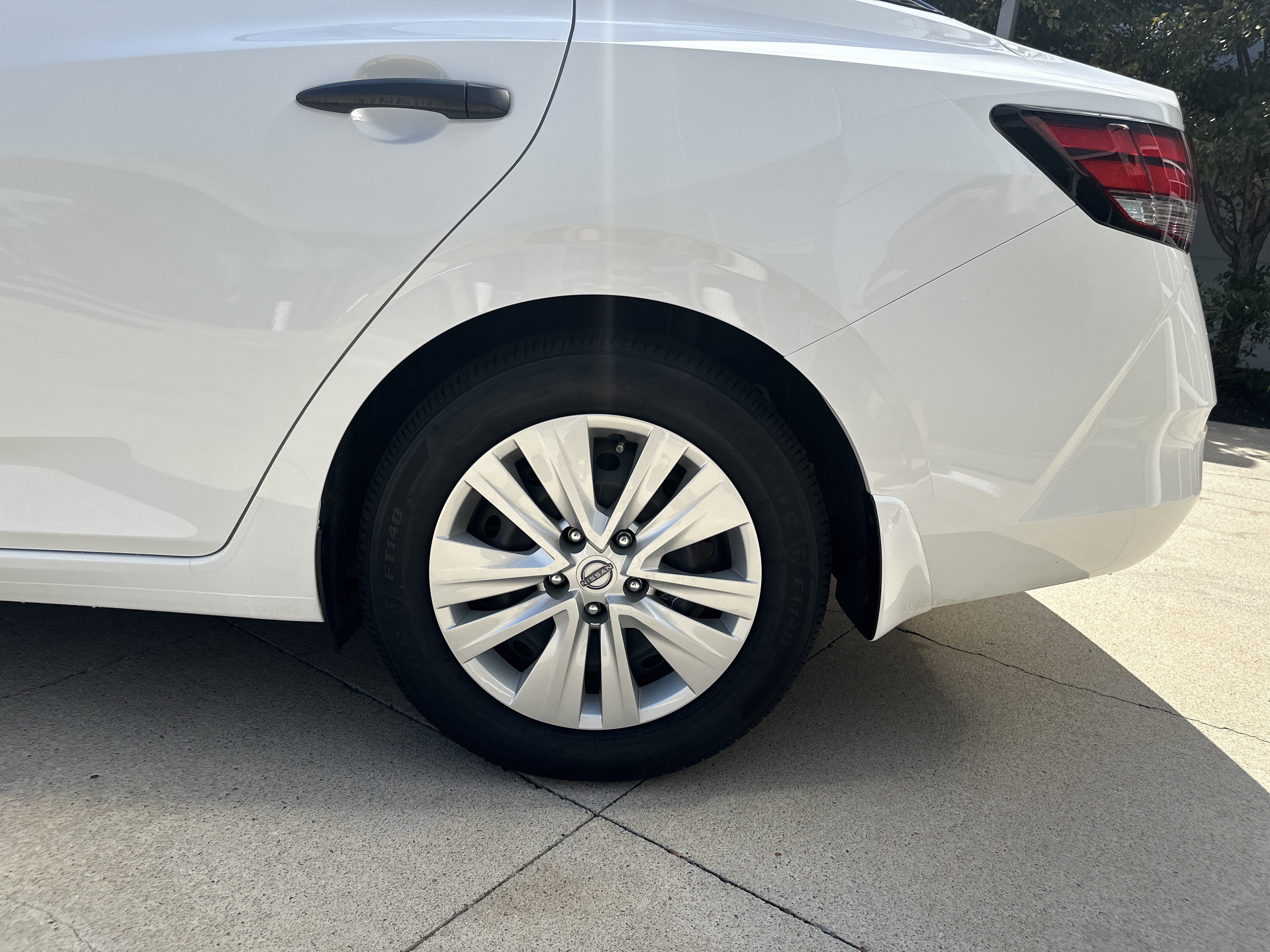Used 2025 Nissan Sentra S FWD image 33