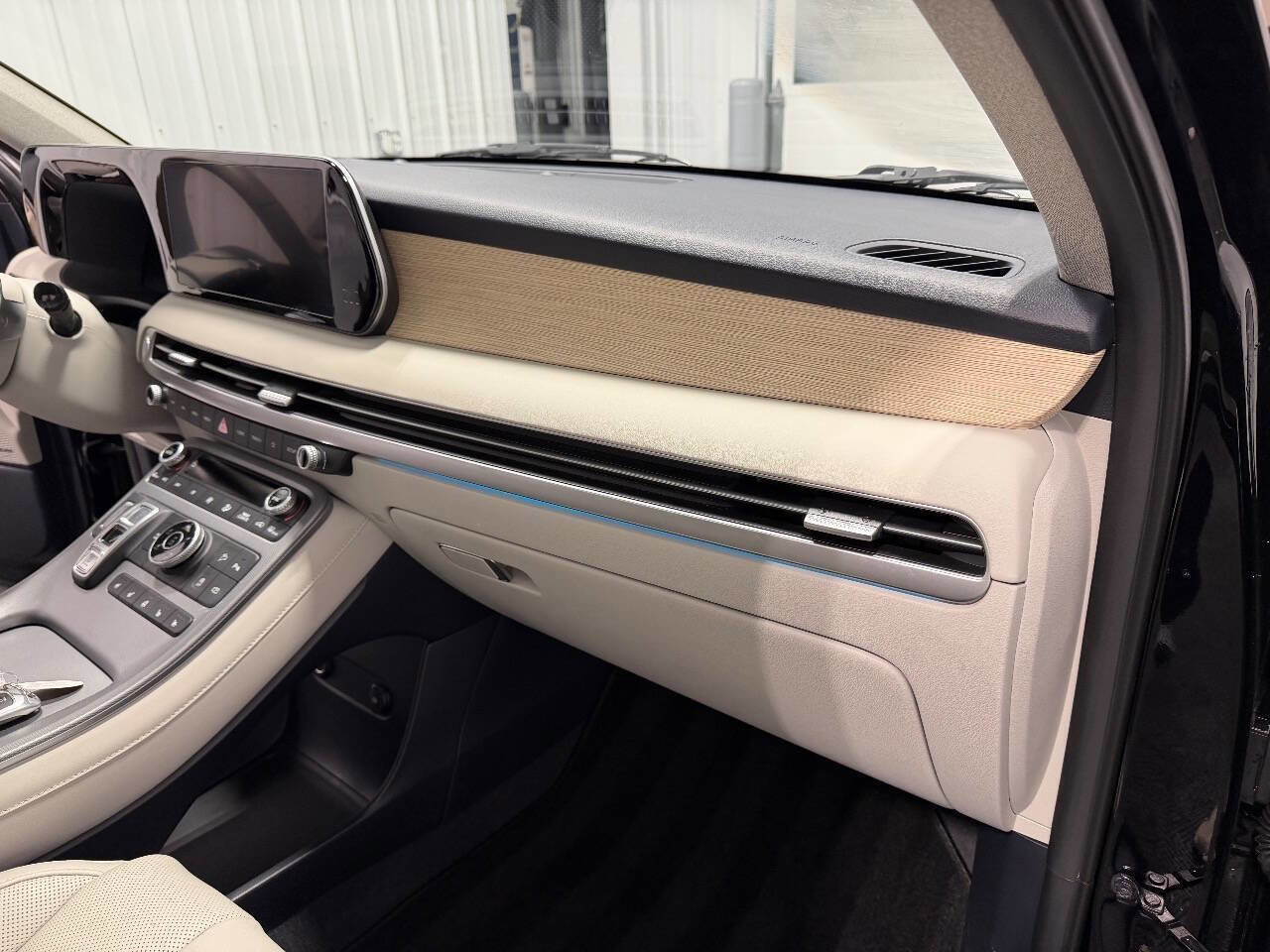 Used 2025 Hyundai Palisade Limited image 24