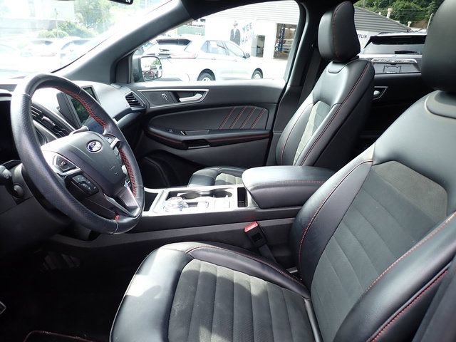 Certified 2024 Ford Edge ST-Line AWD/4WD image 11