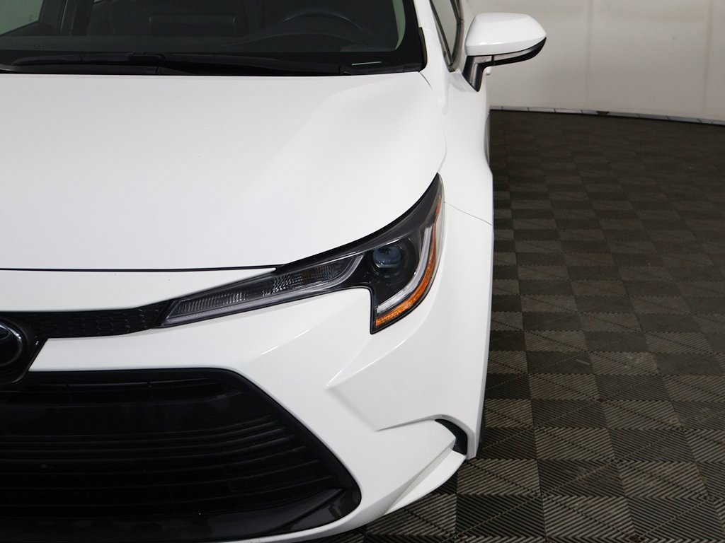 Used 2023 Toyota Corolla LE image 11