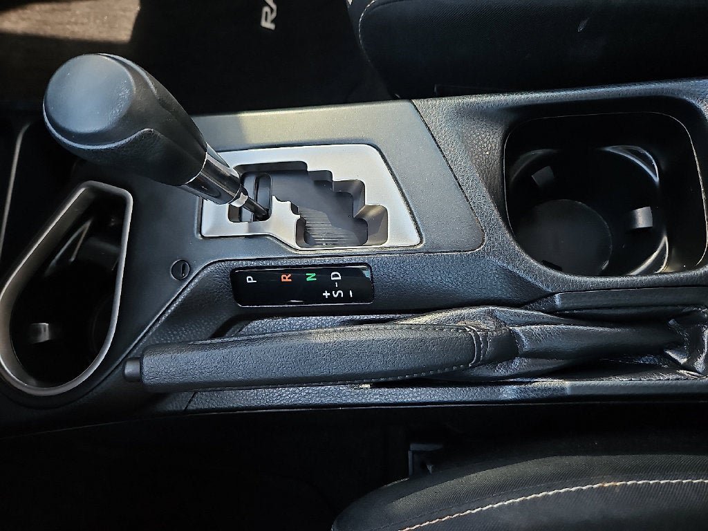 Used 2017 Toyota RAV4 XLE FWD image 24