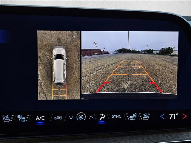 New 2026 Chevrolet Suburban High Country w/ Sun And Tow Package AWD/4WD image 14