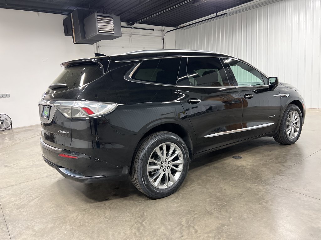 Used 2023 Buick Enclave Avenir w/ Avenir Technology Package AWD/4WD image 11